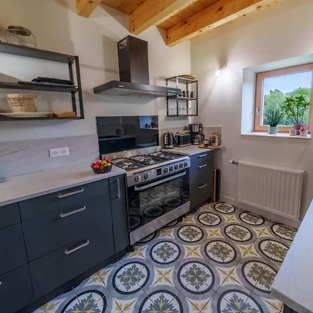 Elegante Maison 225 M2 Et 2 Tiny House 20 M2 15 Personnes 7 7 Salles De Bain Prázdninový dům Saint-Bonnet-le-Chastel